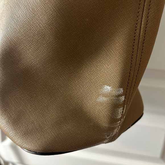 MK TOTE - Picture 3 of 5